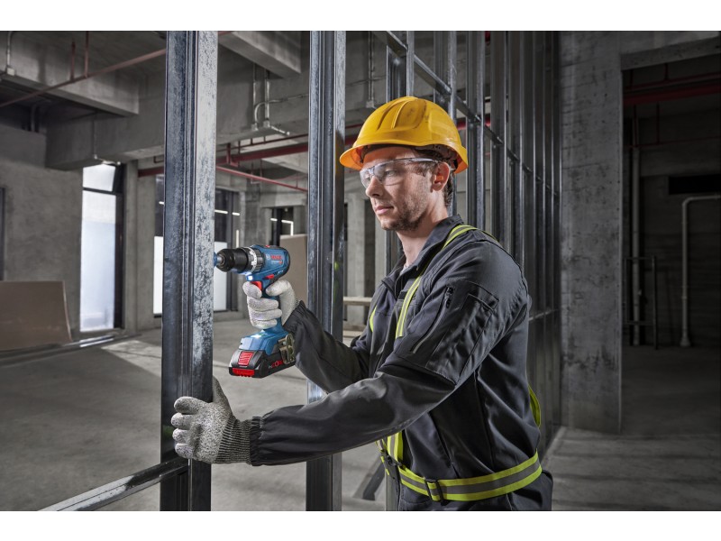 Akumulatorski udarni vrtalni vijačnik Bosch GSB 18V-65 v L-BOXX, 06019N3301